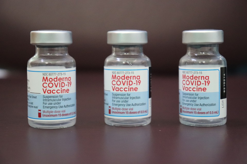 Moderna COVID-19 vaccine/Pixabay