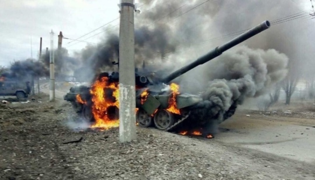 الجيش الأوكراني ينسحب من المدينة الرئيسية في شرق أوكرانيا