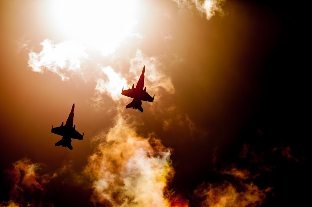 Fighter jets/Pixabay