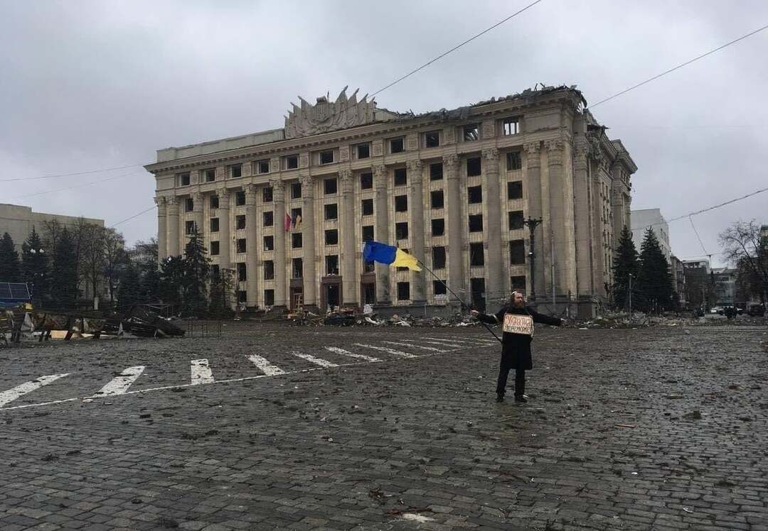 The proud city of Kharkiv, after Russia’s criminal bombing of civilian structures. This is Ploshcha Svobody (Freedom Square), one of the largest squares in Europe (File photo and text: Euromaidan Press)