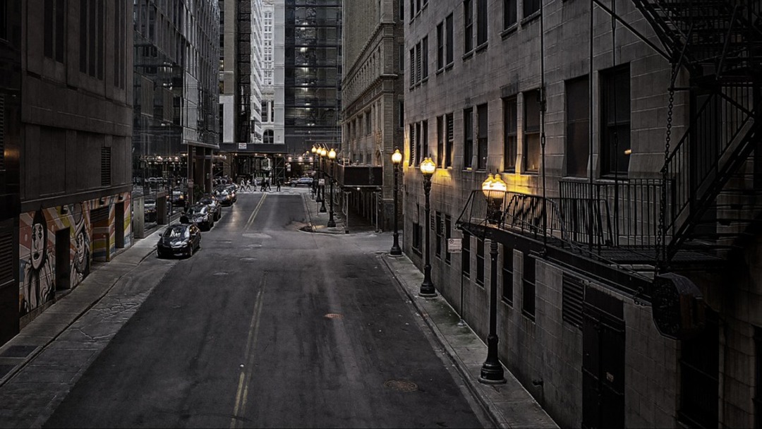 Empty street in Chicago/Pixabay