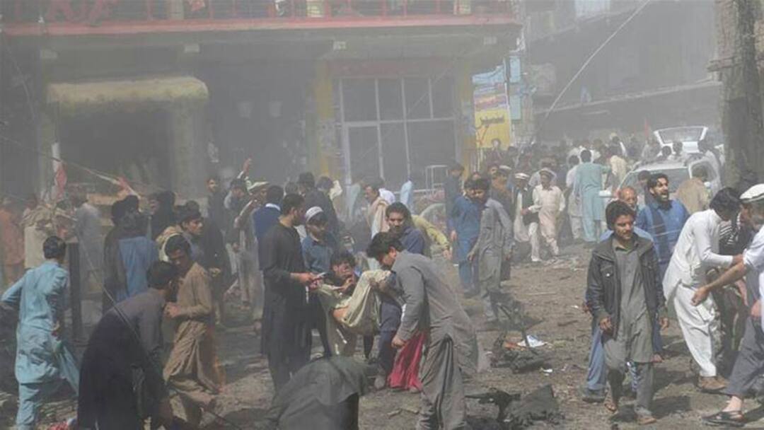 Over 80 killed, 150 wounded in Pakistan mosque blast targeting police