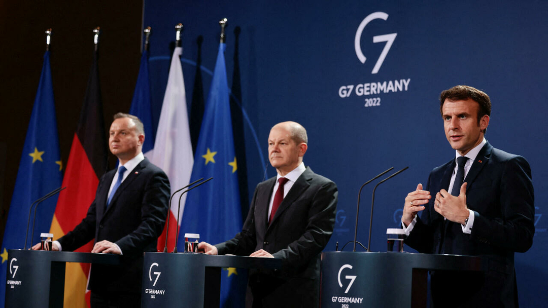المستشار الألماني يطالب بوتين بإنهاء العدوان على أوكرانيا على الفور 