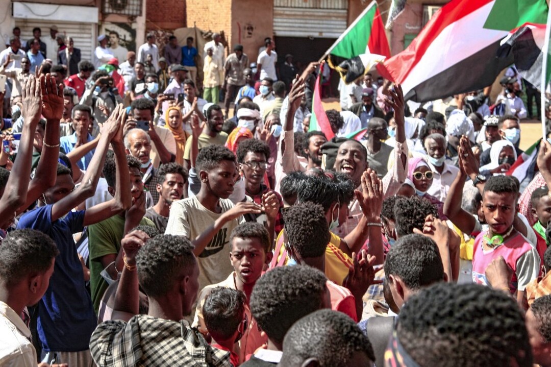 السودان.. مقتل متظاهر وإصابة العشرات في احتجاجات 