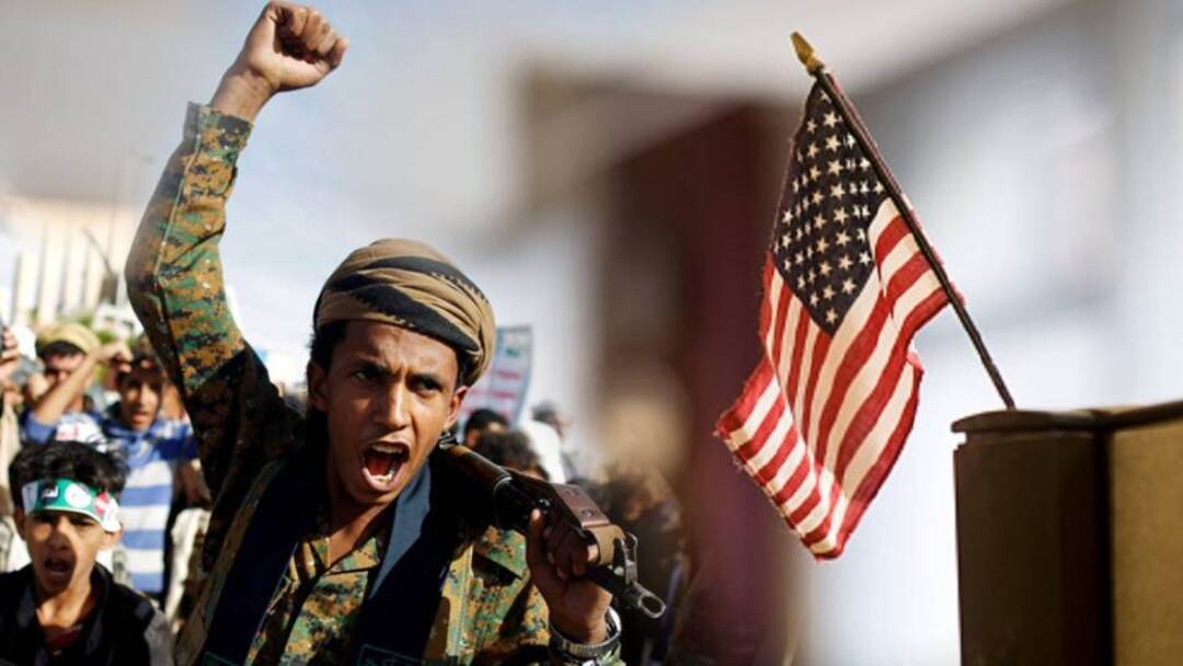 القوات الأمريكية تدمر نظام صاروخي للحوثيين وتسقط طائرة مسيرة