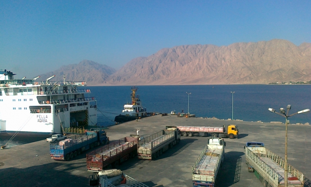مصر تغلق ميناء شرم الشيخ بسبب الأحوال الجوية