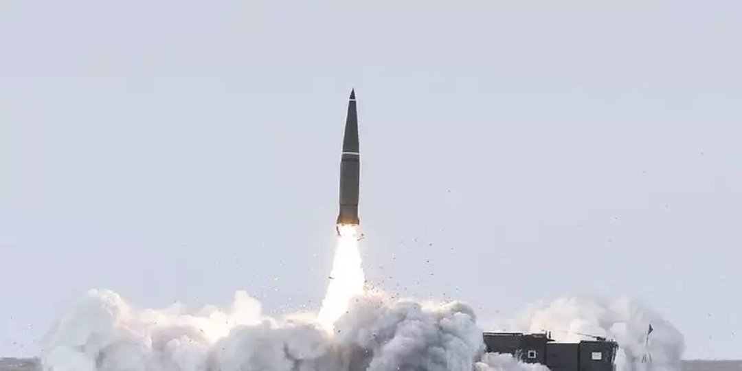 9K720 Iskander هو نظام صاروخي باليستي قصير المدى ينتجه وينشره الجيش الروسي | صورة الملف: ويكيميديا ​​كومنز / أليكسي إيفانوف