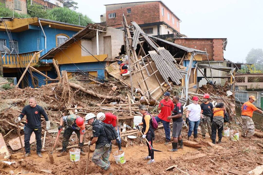 Death toll reaches 204 from landslides and floods in Brazilian city of Petropolis