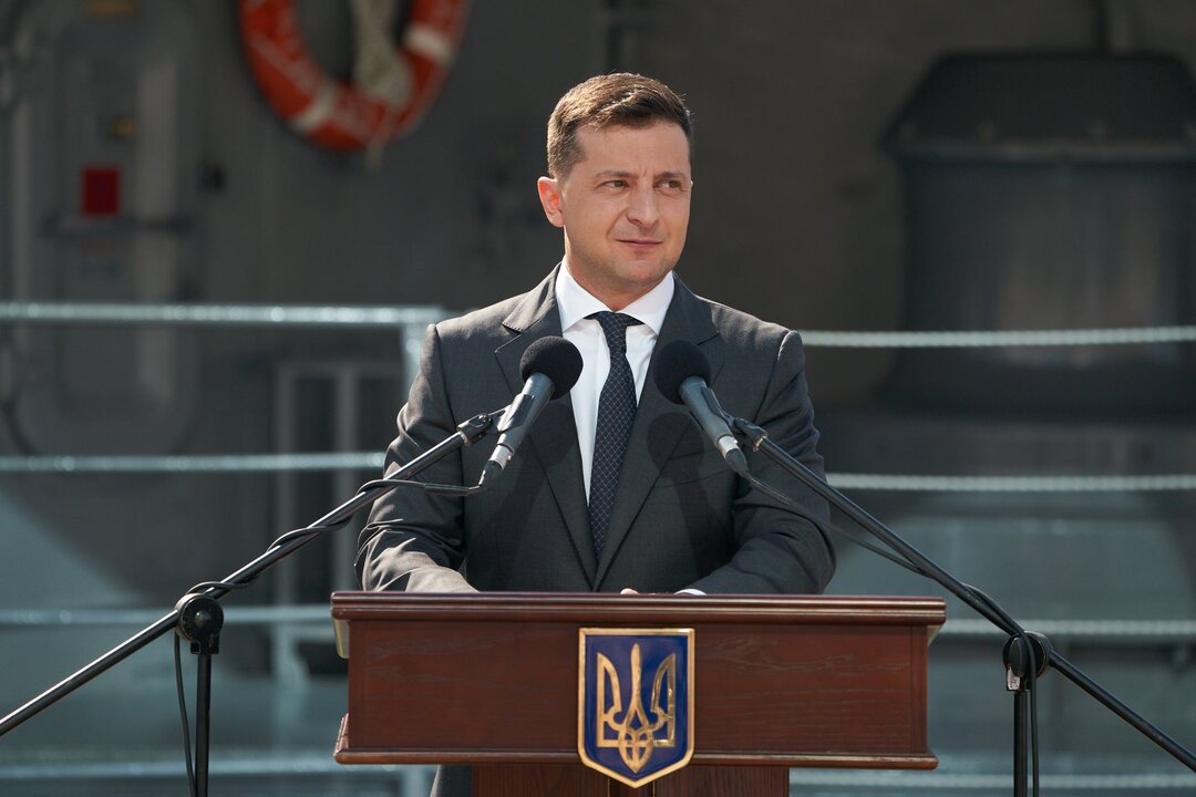 Though he is enemy's number one target, Ukrainian President vows to stay in capital