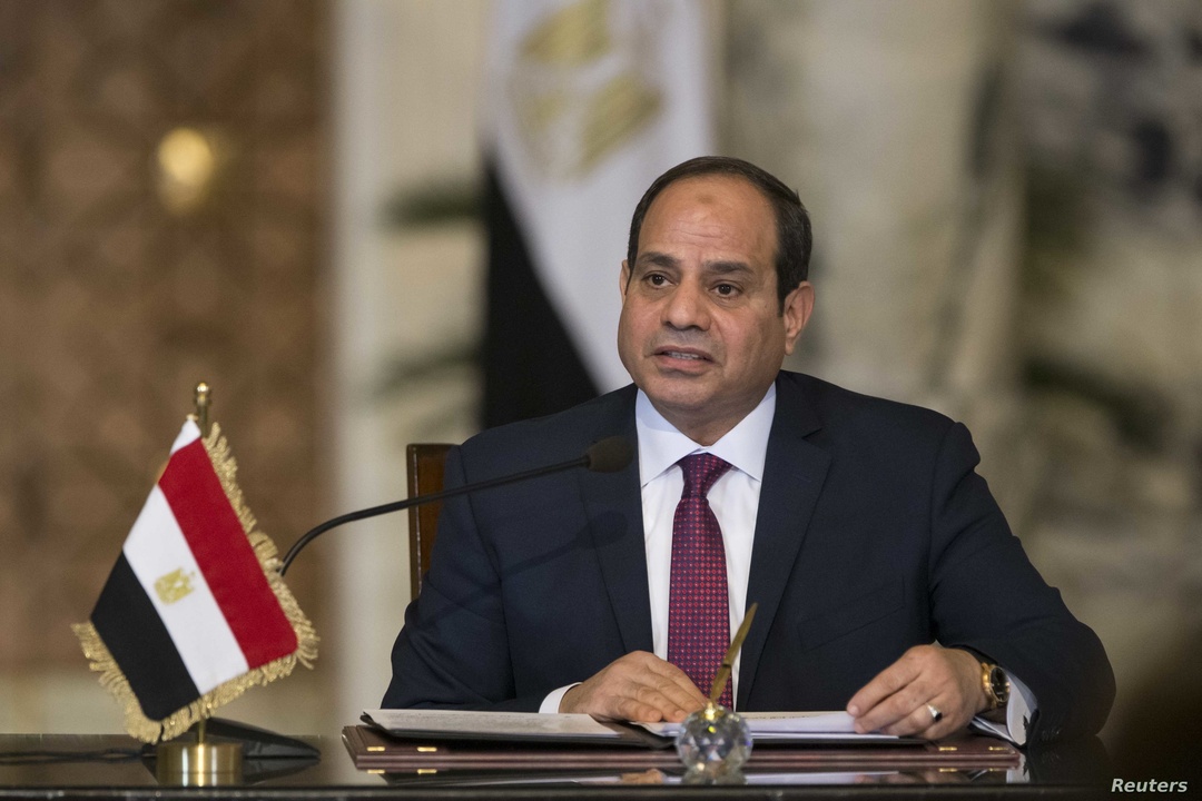 السيسي يتقدم رسمياً بأوراق ترشحه للانتخابات الرئاسية في مصر