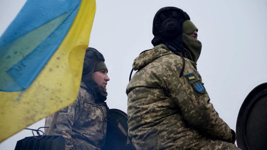 جندي أوكراني يقتل 5 من زملائه