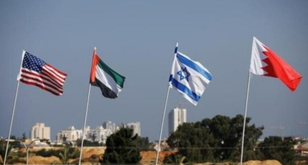 لابيد: تمكين العلاقات بين إسرائيل والشركاء العرب سيردع إيران