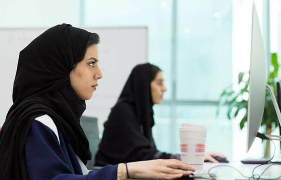 دور بارز للمرأة السعودية في تسهيل إجراءات 