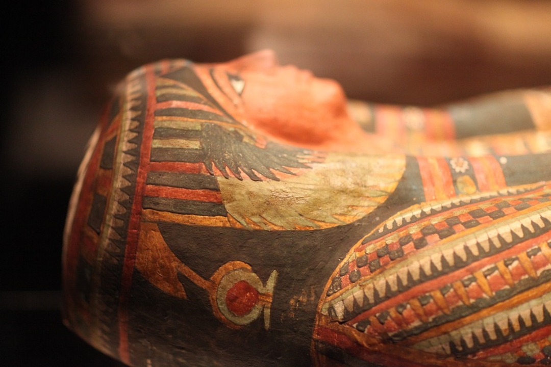 Arrest of German Lebanese antiques smuggler solves golden sarcophagus mystery
