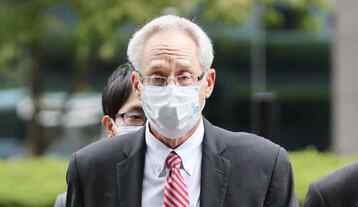 محكمة طوكيو تدين المدير التنفيذي السابق لشركة نيسان لتغطيته غصن