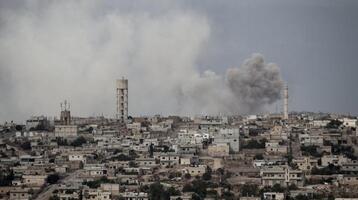مقتل 6 أشخاص في قصف على مخيم للنازحين بريف إدلب