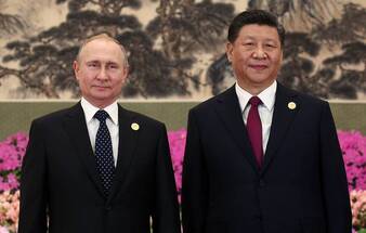 الرئيس الروسي فلاديمير بوتين والرئيس الصيني شي جين بينغ © فاليري شريفالين / تاس