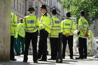 إصابة ثلاث نساء وطفلة بإطلاق نار في لندن