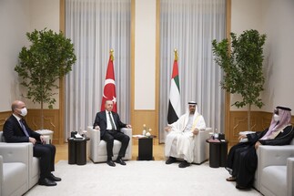 الإمارات وتركيا توقعان 13 اتفاقاً في قطاعات التجارة والصناعة