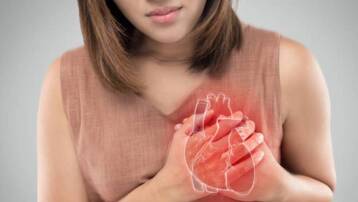 أعراض الإصابة بأمراض القلب عند النساء