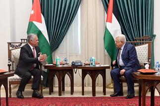 الملك الأردني يصل رام الله للقاء الرئيس الفلسطيني