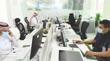 انخفاض معدل البطالة.. بيانات إيجابية للاقتصاد السعودي