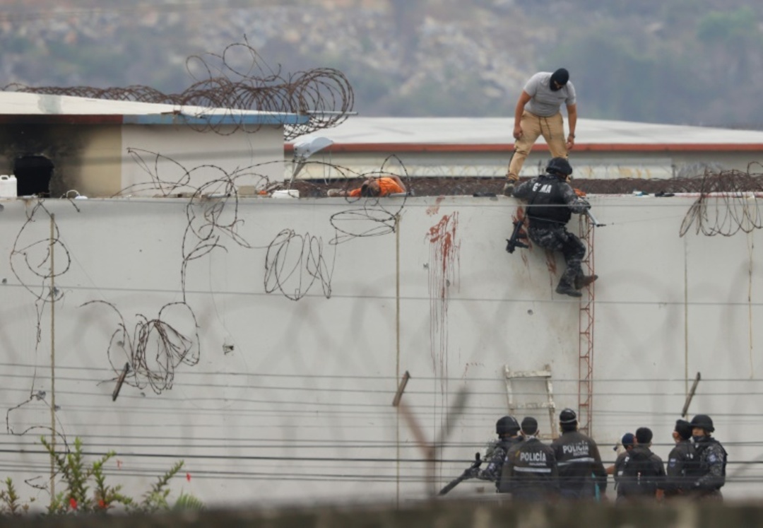الإكوادور.. عشرون قتيلاً على الأقل في سجنٍ جنوبَ البلاد