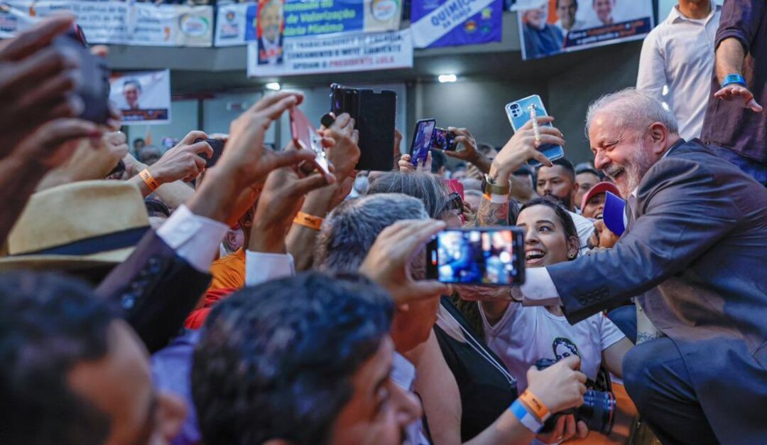 Lula wins first round of Brazil's presidential election