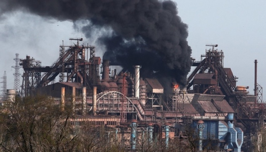أوكرانيا.. آخر المدنيين يغادرون مصانع آزوفستال في ماريوبول