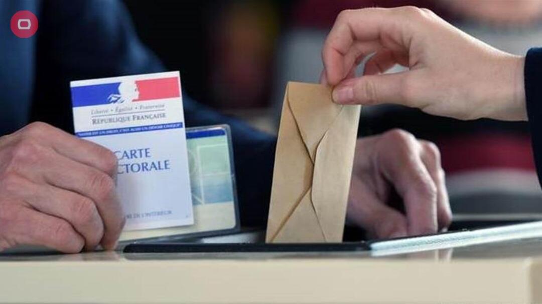 الفرنسيون إلى صناديق الاقتراع في الدورة الأولى من الانتخابات الرئاسية