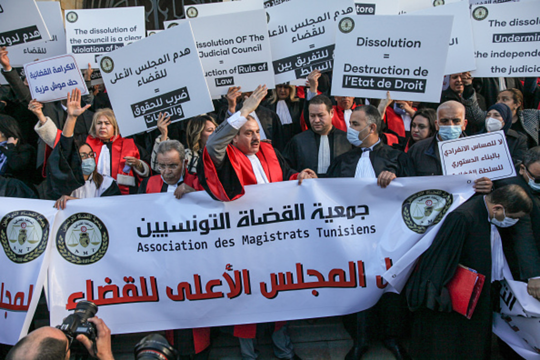 قضاة تونس يمددون الإضراب أسبوعاً آخر