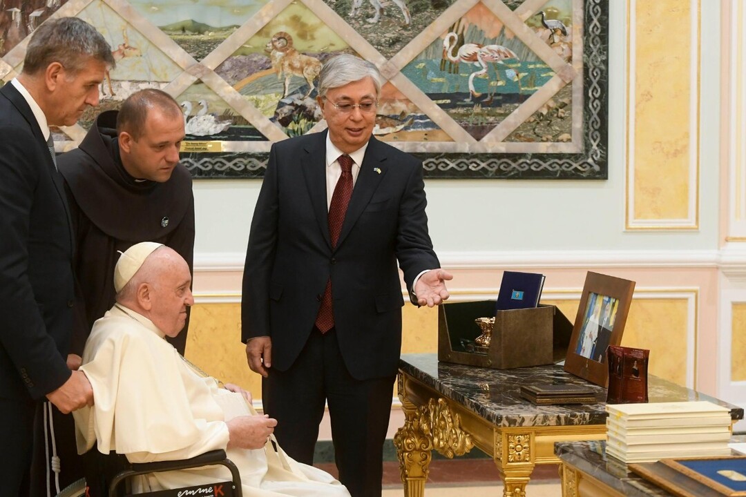 Pope Francis: Russia-Ukraine war is ‘a world war’