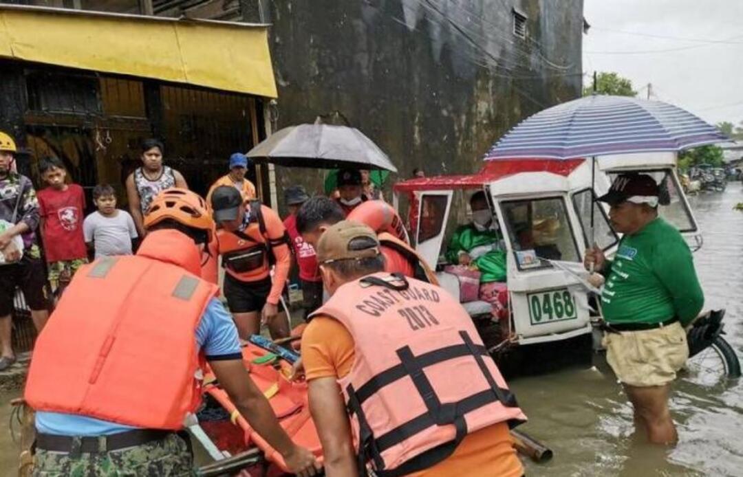 ارتفاع ضحايا إعصار الفلبين إلى 123.. الجيش يتدخل