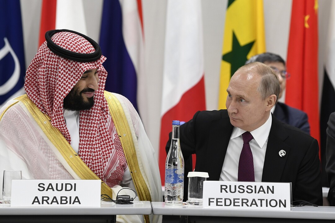 بوتين يشكر ولي العهد السعودي لإنجاح عملية تبادل الأسرى