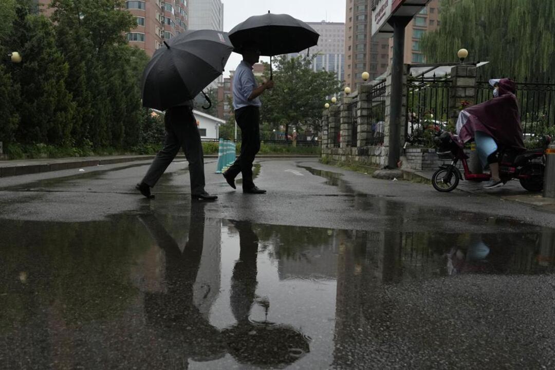 At least 16 dead, 36 missing in flash flood in western China