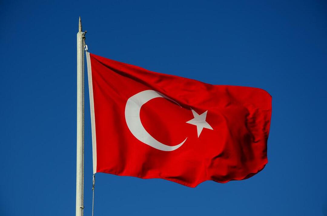 Media says Turkish airstrike kills three Syrian soldiers