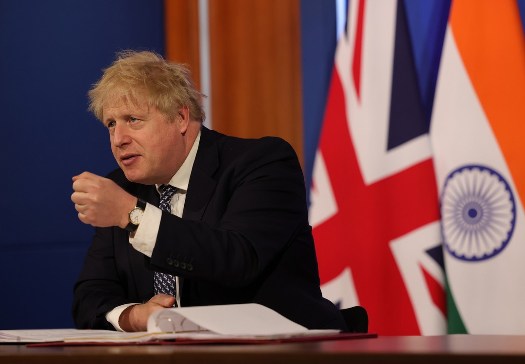 Boris Johnson holds Cabinet meeting after resigning as UK premier