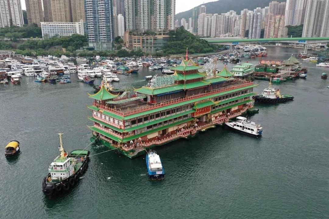 Hong Kong floating restaurant Jumbo sinks in South China Sea
