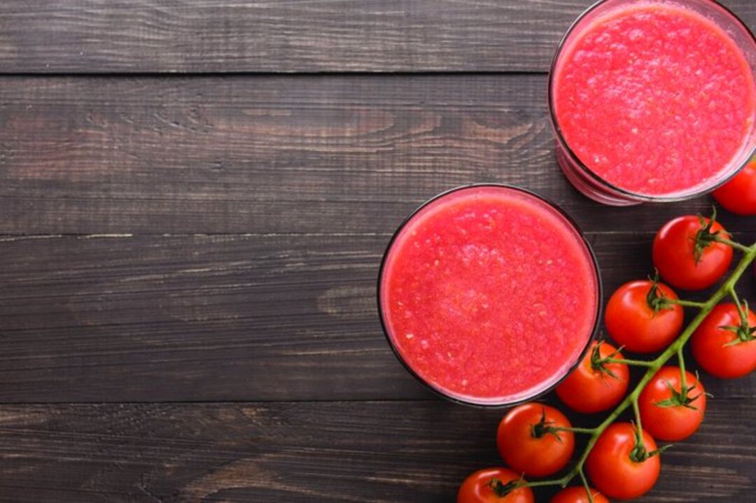 حبتان من الطماطم المعدلة وراثياً تحافظ على صحة الإنسان