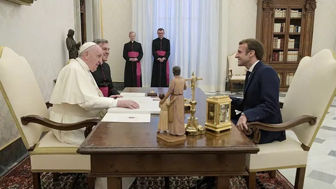 French President Macron meets Pope Francis in Rome