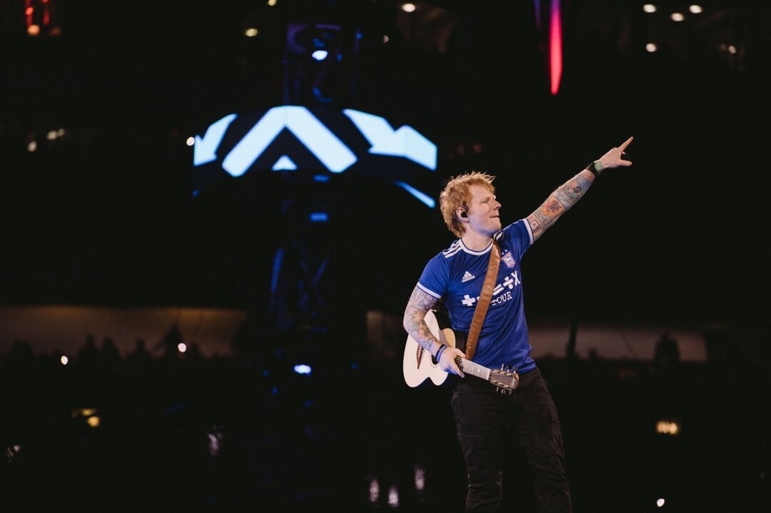 Singer Ed Sheeran and over 100 'national treasures' to toast Queen Elizabeth's Jubilee