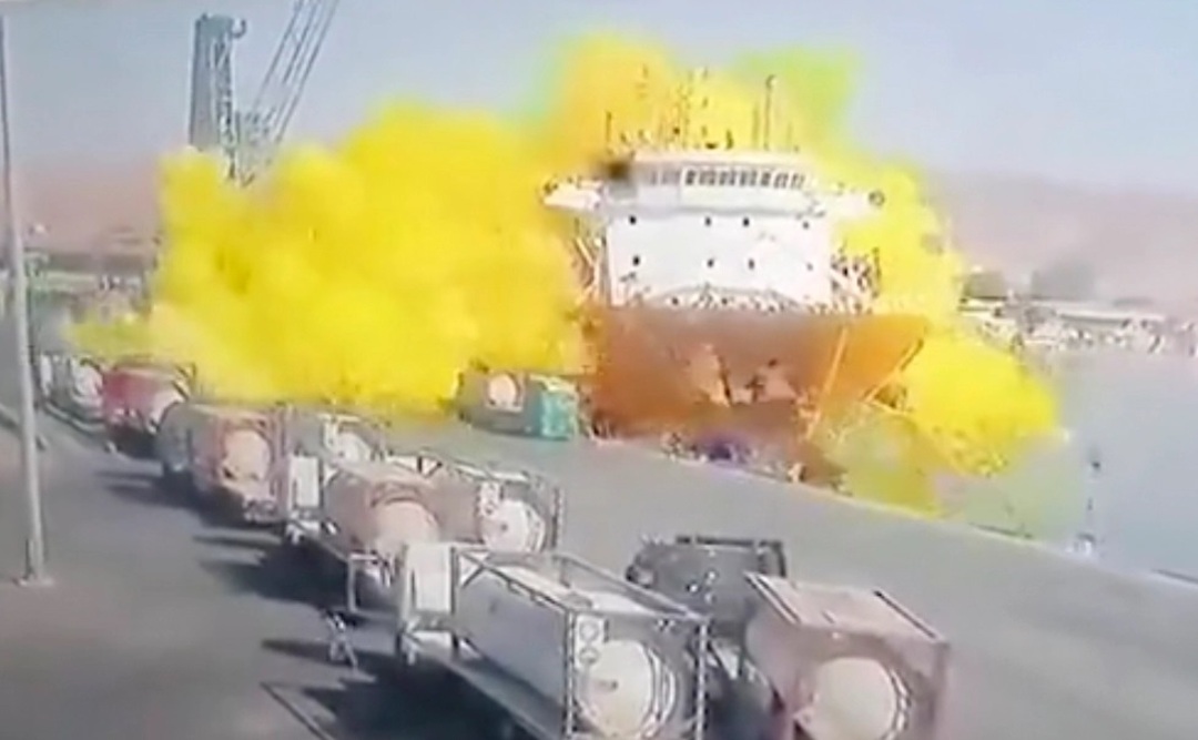 Chlorine gas leak kills 13, injures 250 at Jordan's Aqaba port