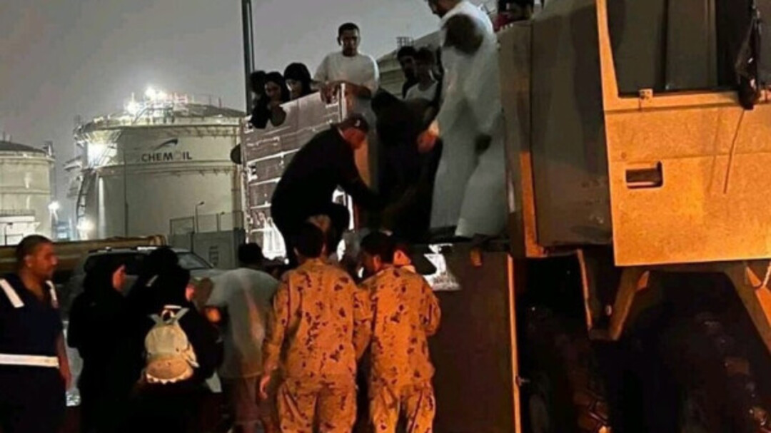 الإمارات.. عمليات إنقاذ مستمرة بسبب الفيضانات في إمارة الفجيرة