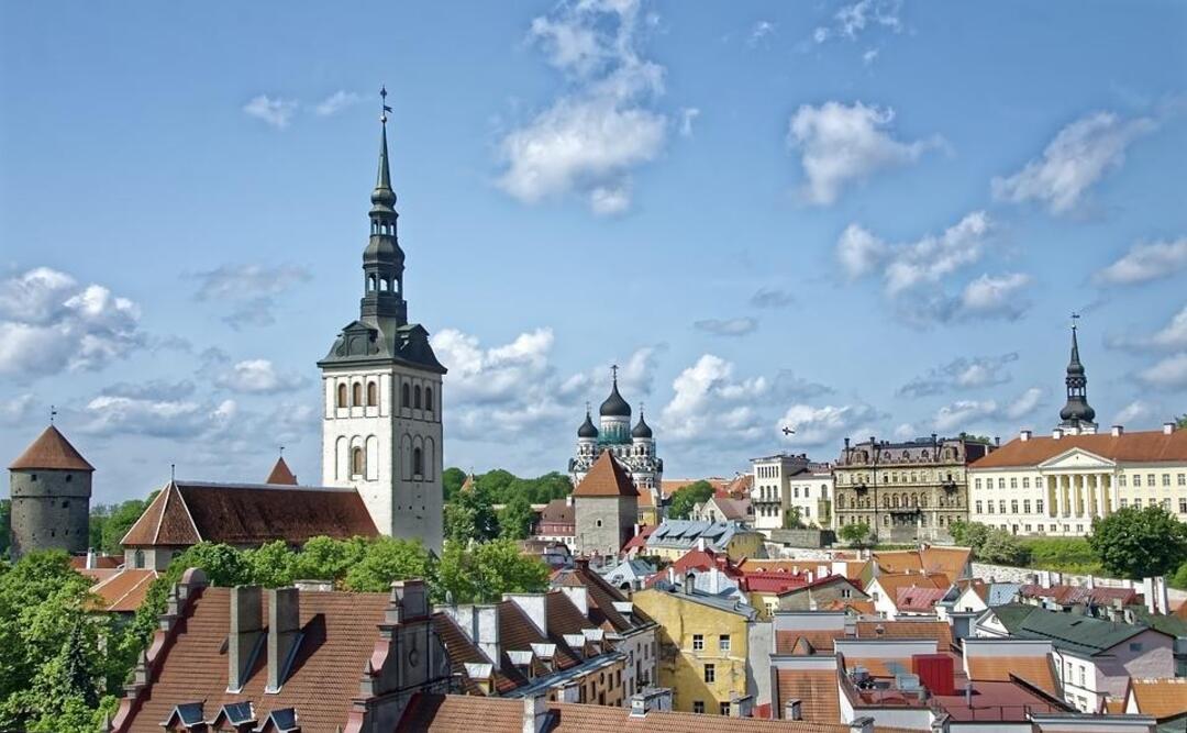Estonia to block temporary visas of Russian students