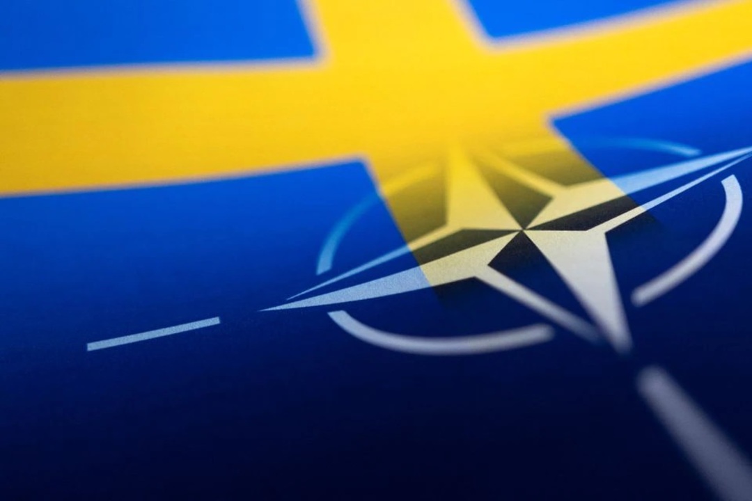 بروكسل: الناتو يقف إلى جانب كييف والمساعدات العسكرية مستمرة