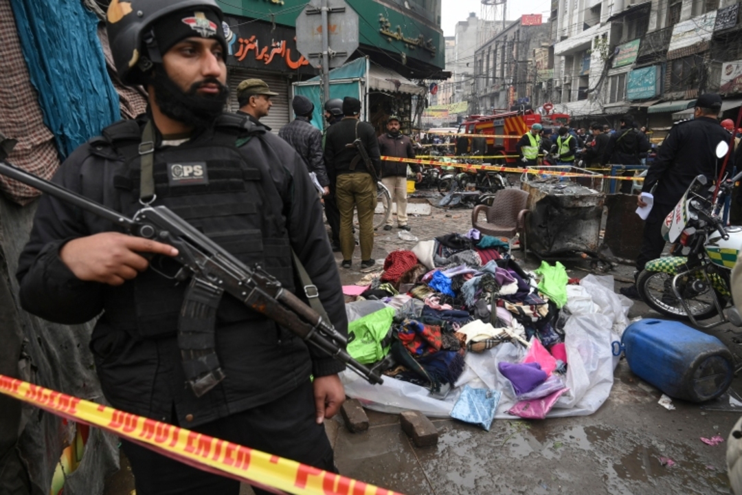 باكستان.. ارتفاع حصيلة ضحايا تفجير مسجد بيشاور إلى 83