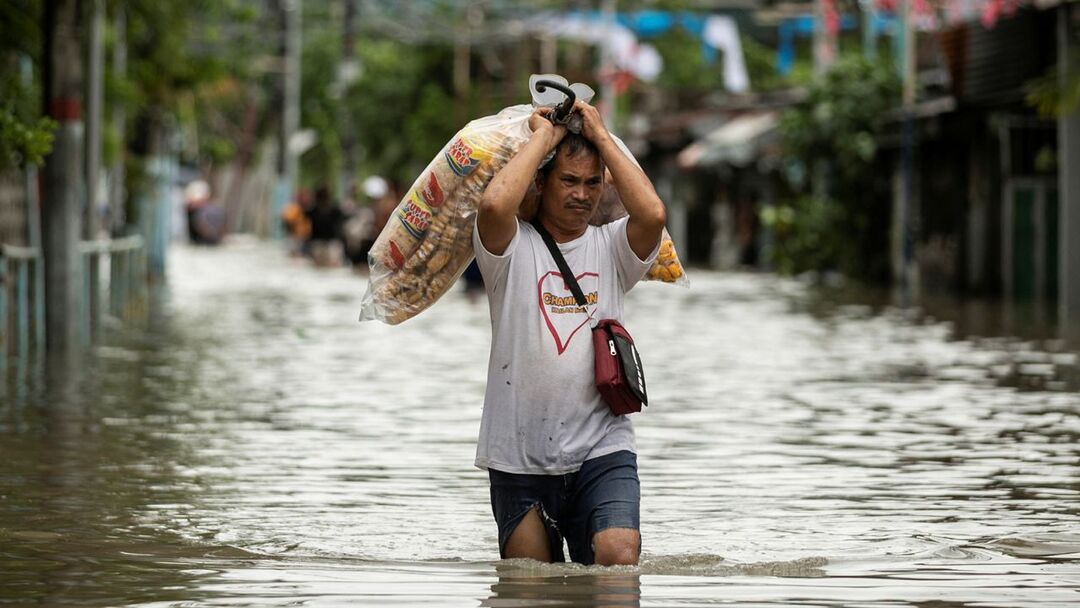 Philippines' death toll from storm Nalgae climbs to 80