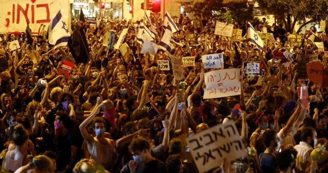 آلاف الإسرائيليين يتظاهرون ضد سياسات حكومة نتنياهو
