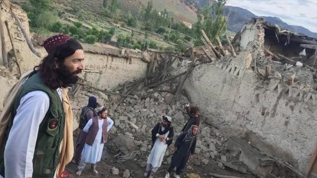 عشرات القتلى والمصابين بزلزال باكستان وأفغانستان