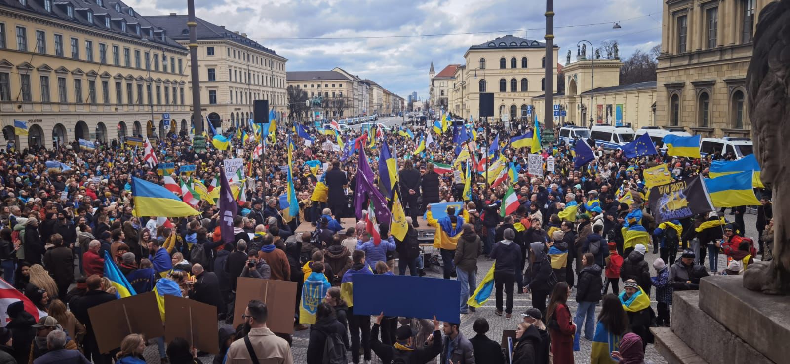 مطالب رسمية وشعبية أوكرانية واستجابة بطيئة من الغرب في مؤتمر ميونخ للأمن